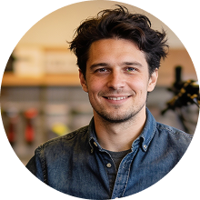 Portrait von Marek Lewandowski, Besitzer eines eBike-Shops